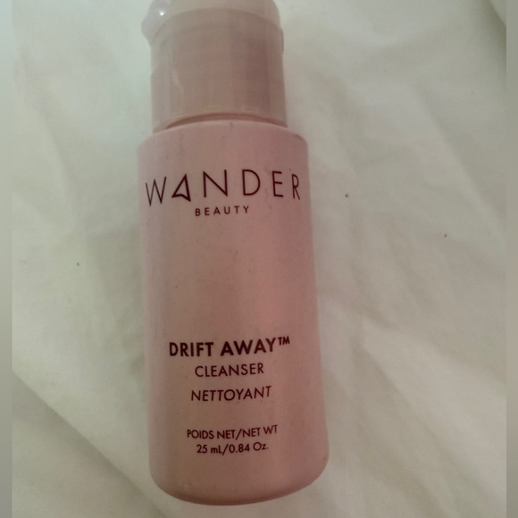 Wander Beauty Other - 💙 4/$20 WANDER BEAUTY DRIFT AWAY CLEANSER